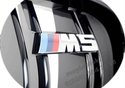 Эмблема БМВ M5 на решетки радиатора em.bmw.grill.m5 - фото 24844