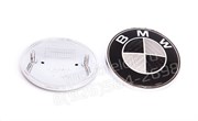 Эмблема БМВ карбон на капот / багажник EM.BMW.82.hood.Carbon