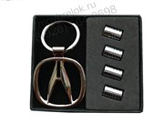 Подарочный набор Акура брелок и комплект ниппелей на диск set.acura.k+cap