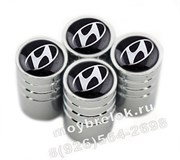 Колпачки на ниппель Хендэ (черн.фон, цилиндр) комплект 4шт CAP.Hyundai.Rnd.bk