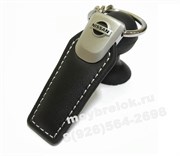 Брелок Ниссан для ключей кожаный (q-type), выпуклая эмблема K.Qt.nissan.bk