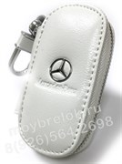 Ключница Мерседес белая, овальная на молнии CAS.IN.Mercedes.wh.rnd