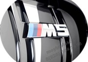 Эмблема БМВ M5 на решетки радиатора em.bmw.grill.m5
